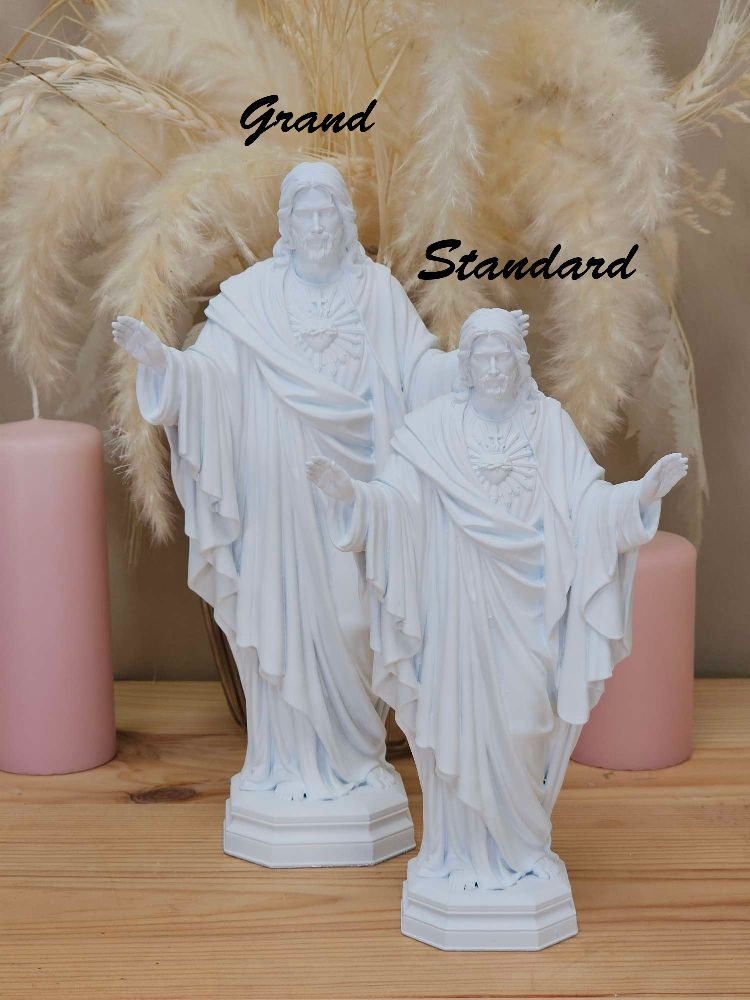 Statuette of Christ the Redeemer