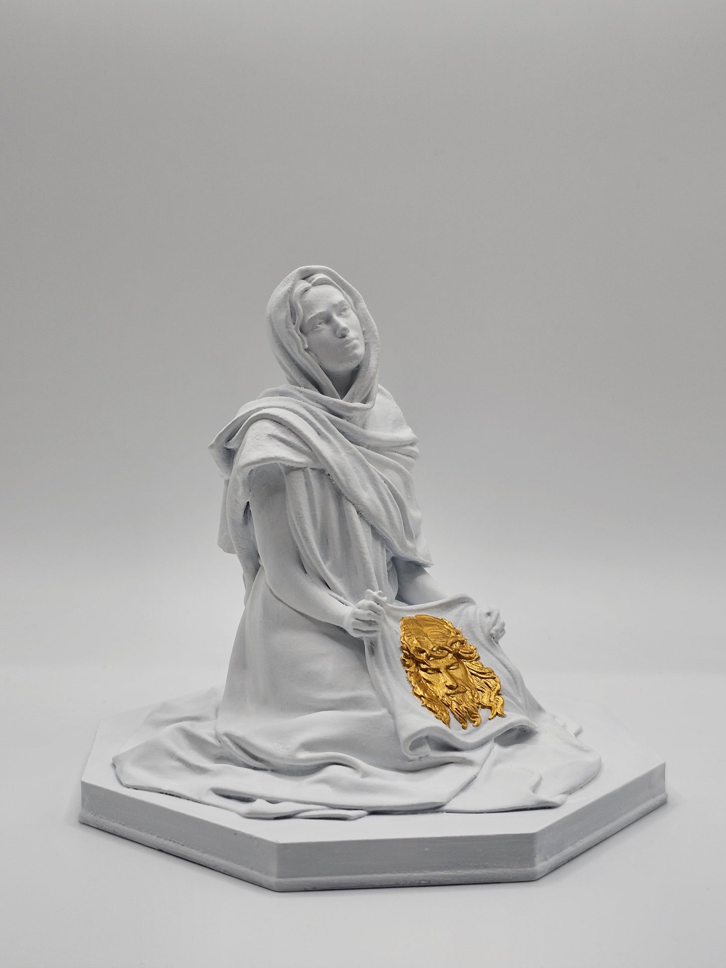 Statuette of Saint Veronica