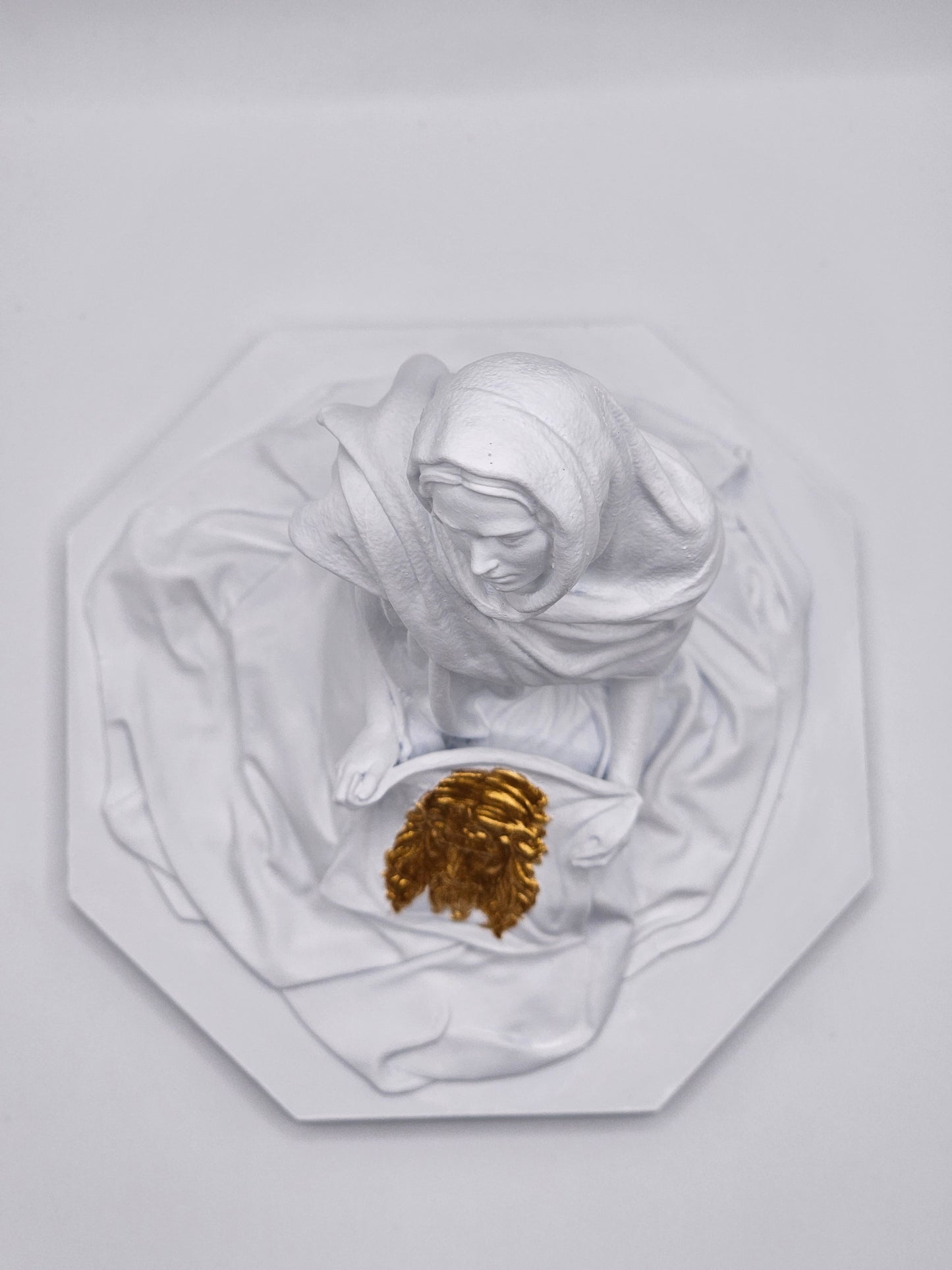 Statuette of Saint Veronica