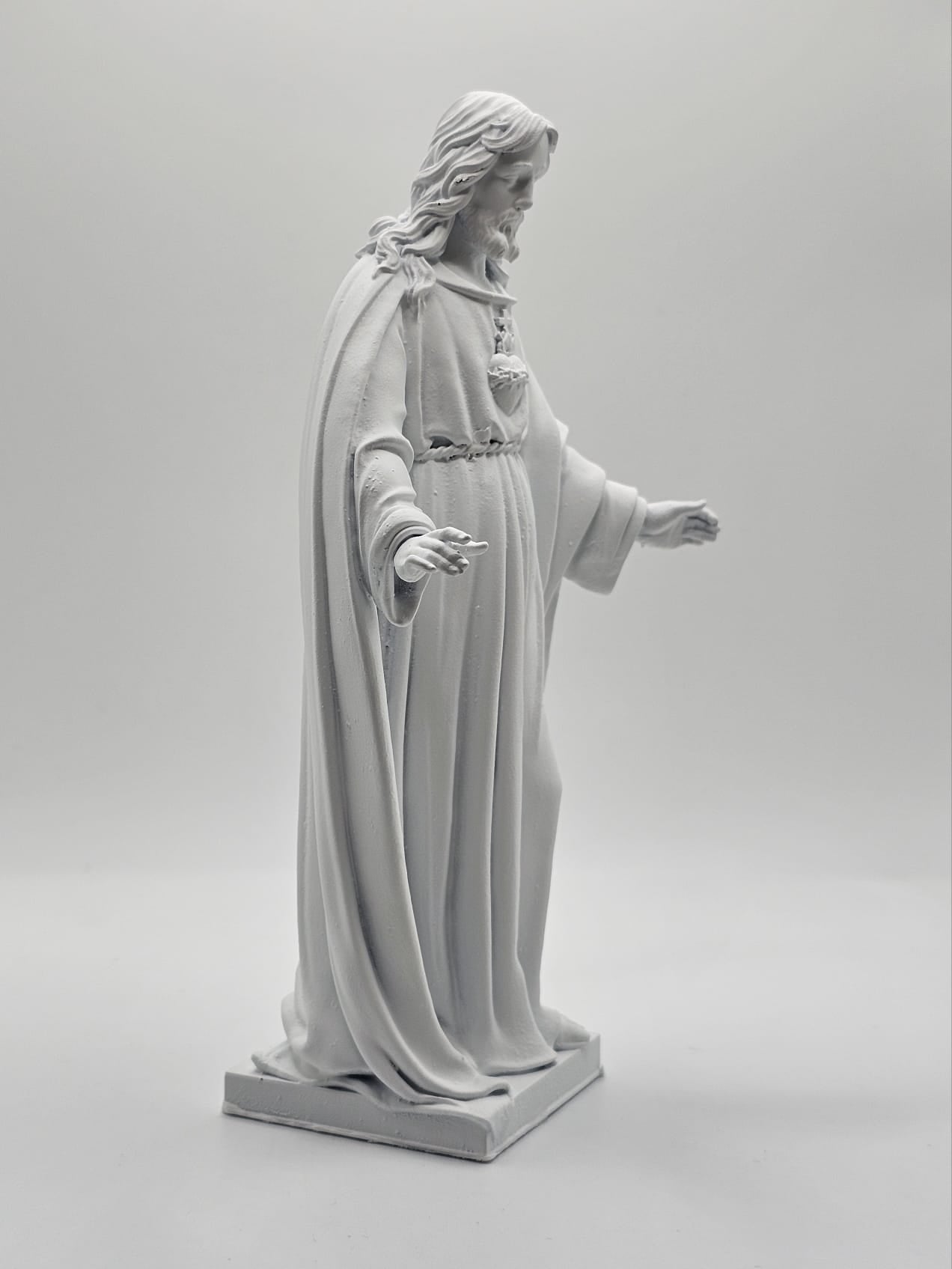 Statuette of the Sacred Heart of Jesus