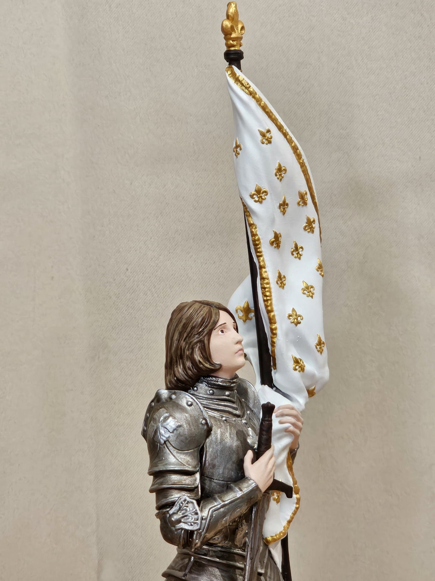Statue Jeanne d'Arc, Peinte à la main - 35 centimètres