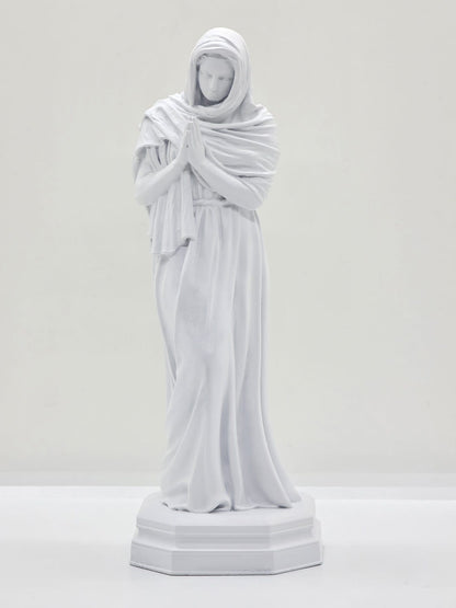 Statuette de la Vierge Marie Pleurant au Pied de la Croix – Peinte à la Main