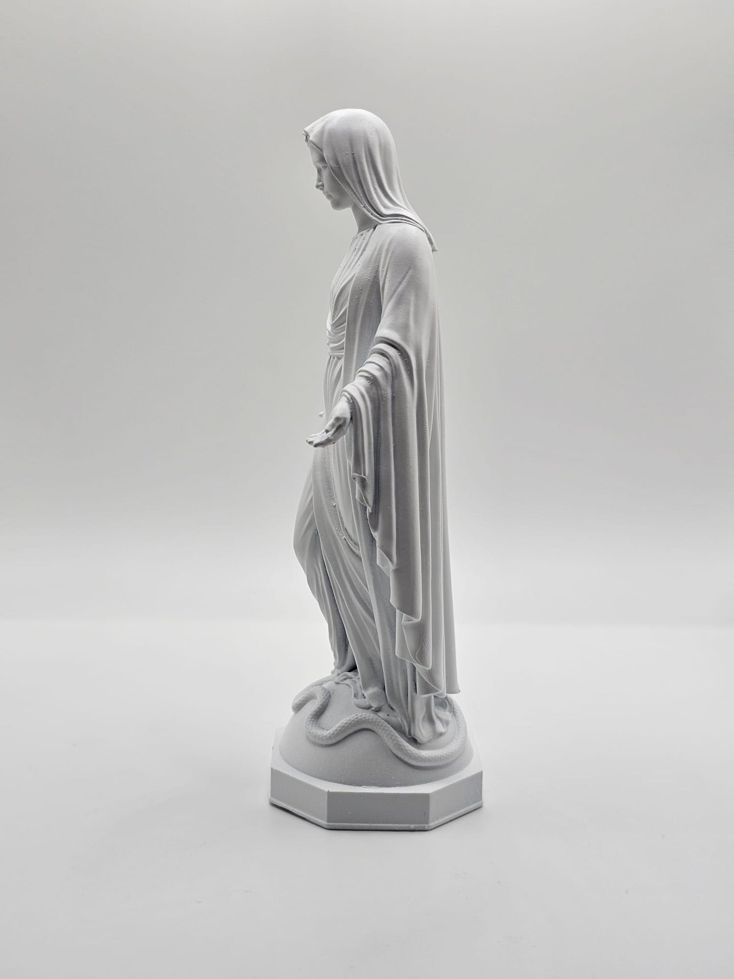 Statuette of the Miraculous Virgin - Hand Painted