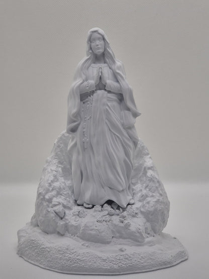 Statuette de Notre-Dame de Lourdes – Peinte à la Main